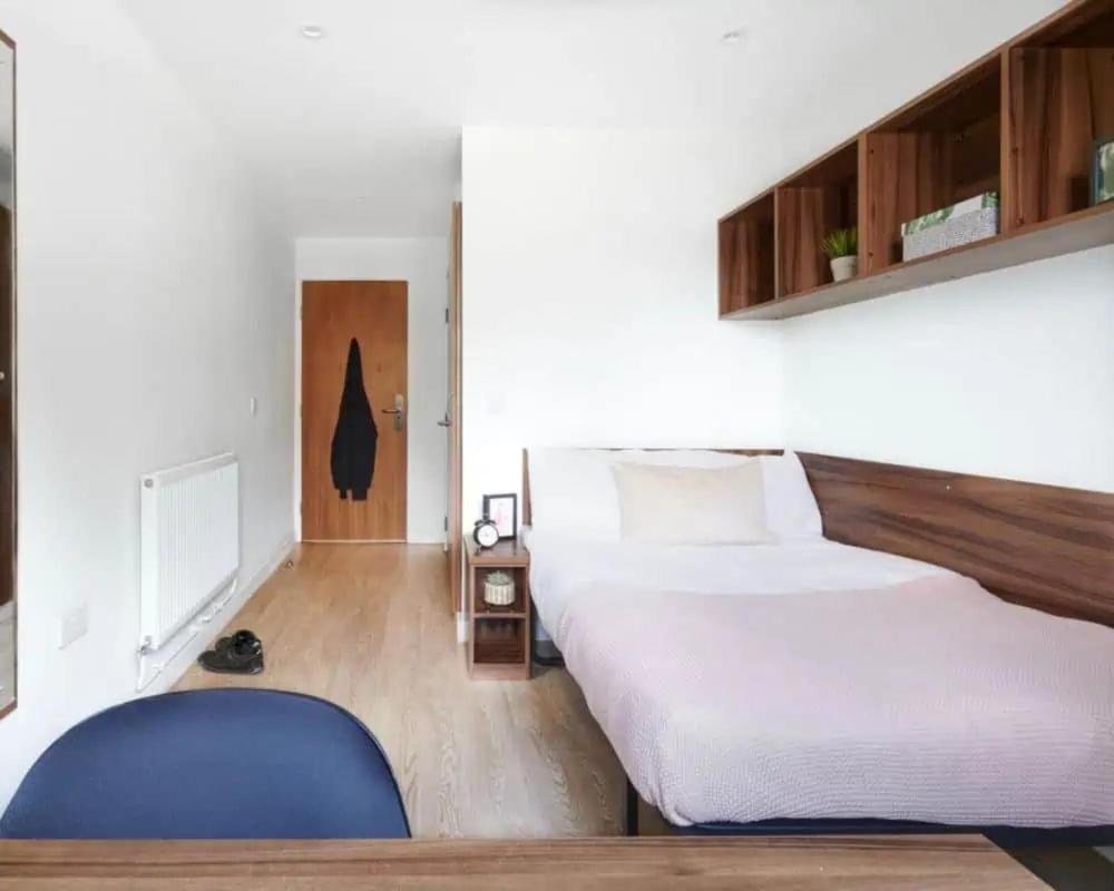 Zeni 5 Bed Apartment In Central Exeter Exterior photo